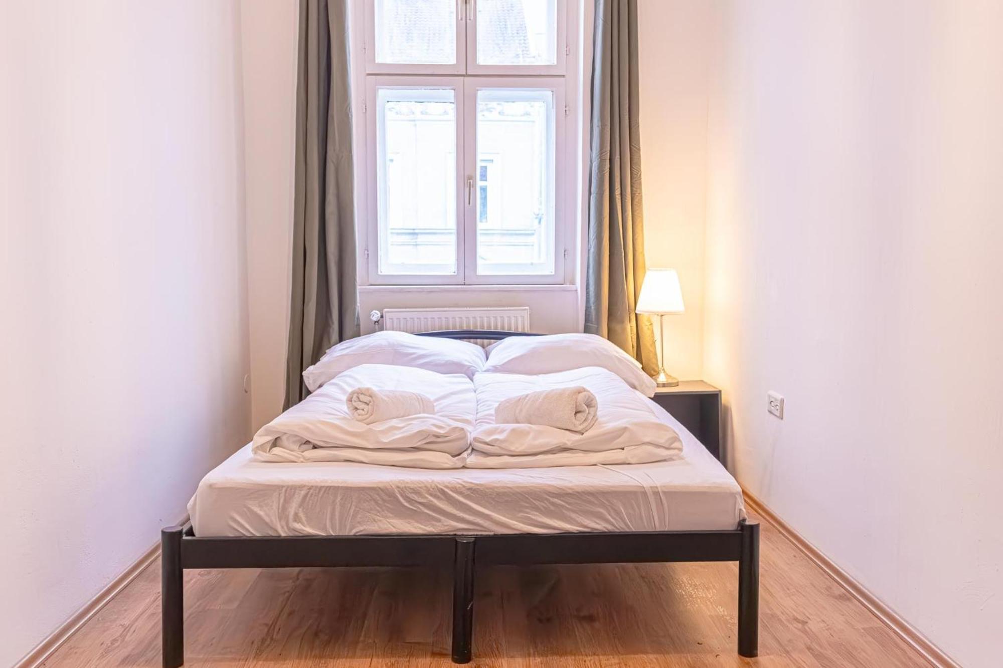 Spacious 2Br Apt -Near Wiener Stadthalle Burggassewiener Well Located Екстер'єр фото