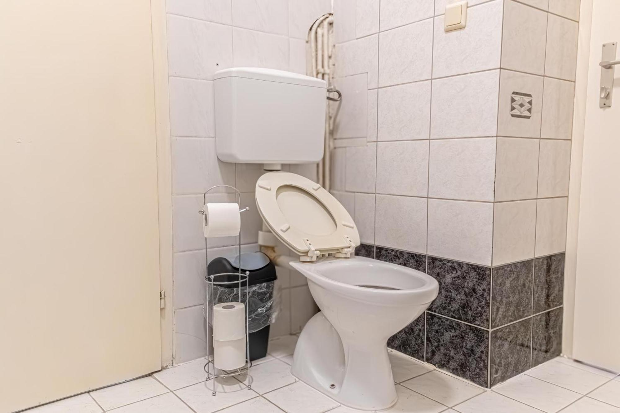 Spacious 2Br Apt -Near Wiener Stadthalle Burggassewiener Well Located Екстер'єр фото