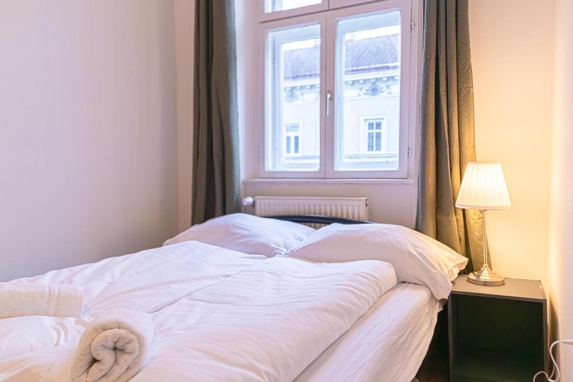 Spacious 2Br Apt -Near Wiener Stadthalle Burggassewiener Well Located Екстер'єр фото