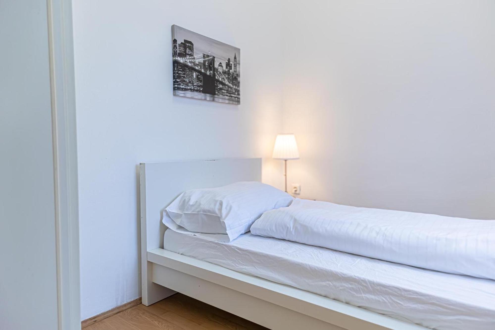 Spacious 2Br Apt -Near Wiener Stadthalle Burggassewiener Well Located Екстер'єр фото